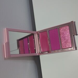 OneSize Gworly Pop Cheek Clapper